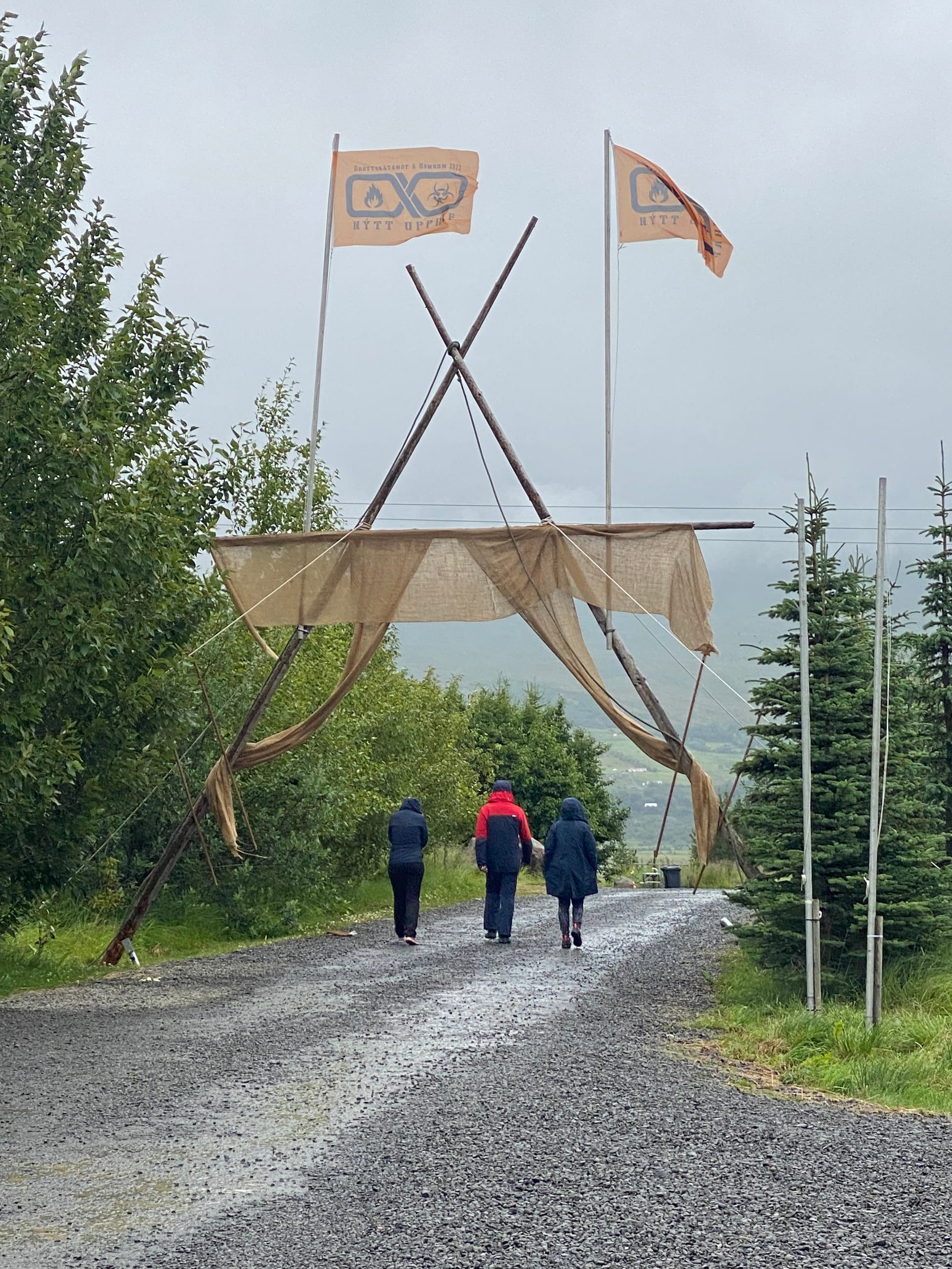 Gönguleiðir og landslag í kringum Hamrasvæðið